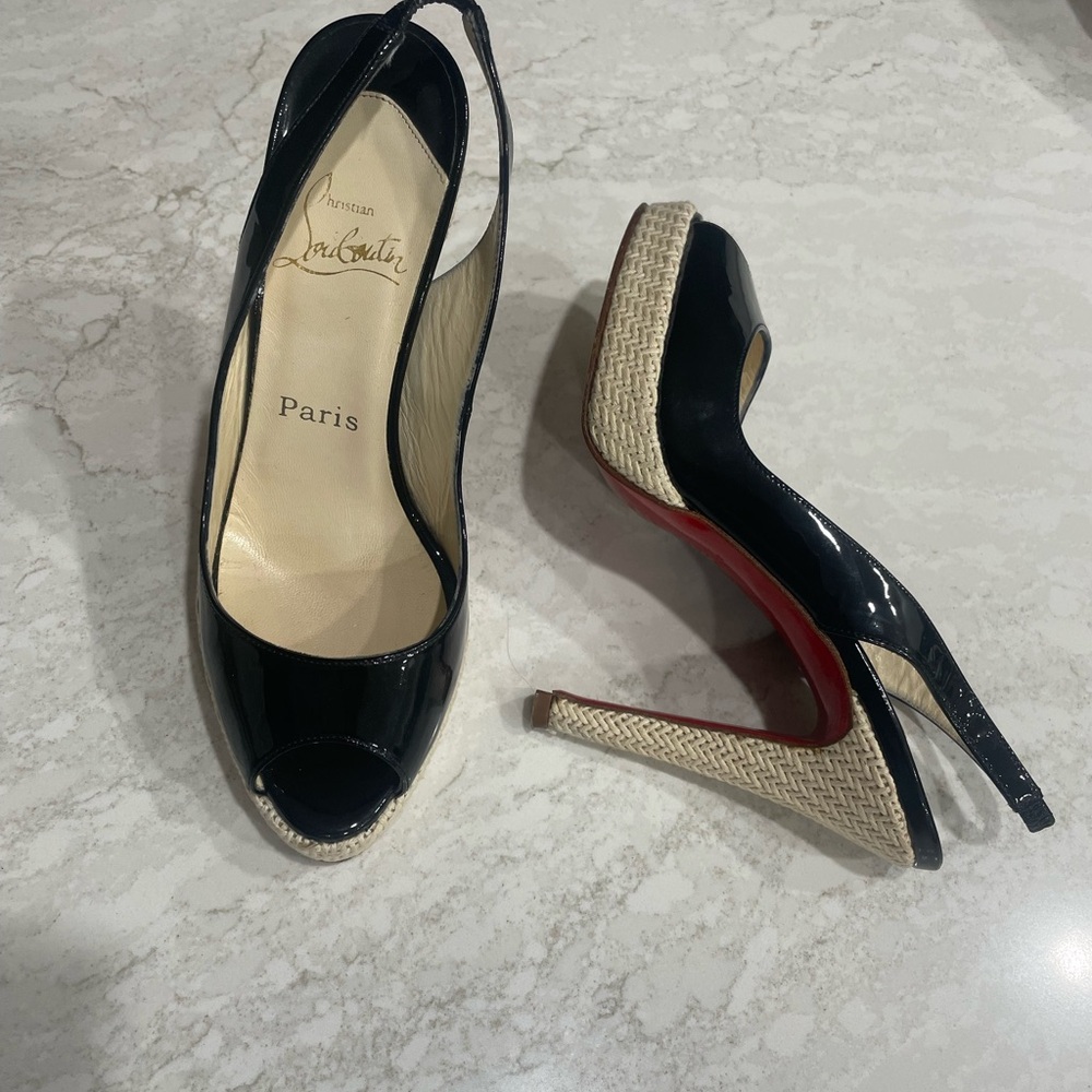 Auth Christian Louboutin Patent Peeptoe Pumps 37 Black Rouge Lipstick